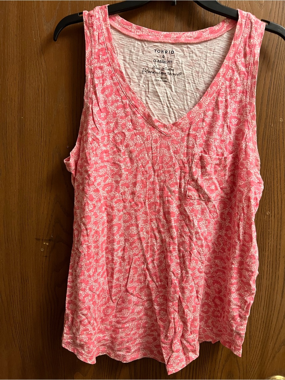 torrid Pink Printed V-Neck Tank with Pocket